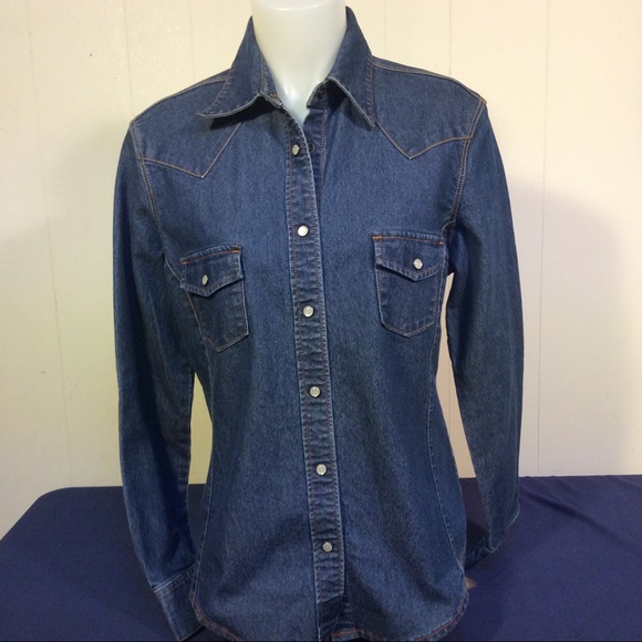 Levis Womens Western Denim shirt with peral snaps size medium - Picture 1 of 7
